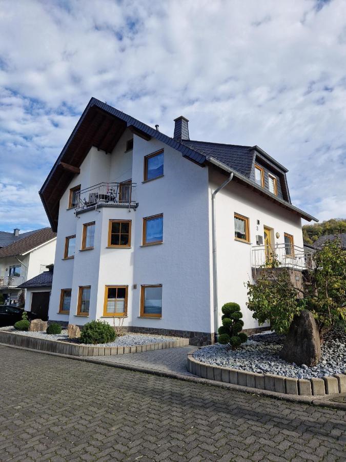 Ferienwohnung Moselzeit Alken Bagian luar foto